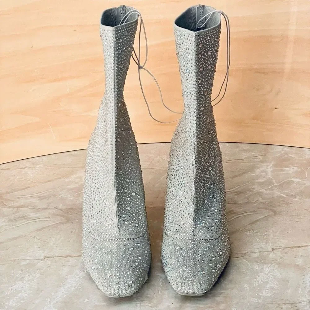 NWT Metropolitan View 10 Karra Rhinestone Sparkly Silver Ankle Stretch Booties